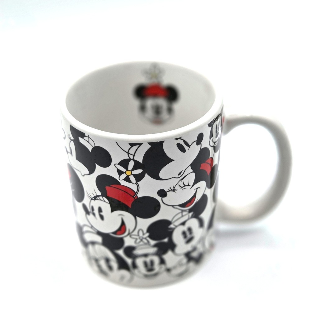 Walt‎ Disney World Mickey Mouse Mug White Black and Red with Mickey Inside Rim